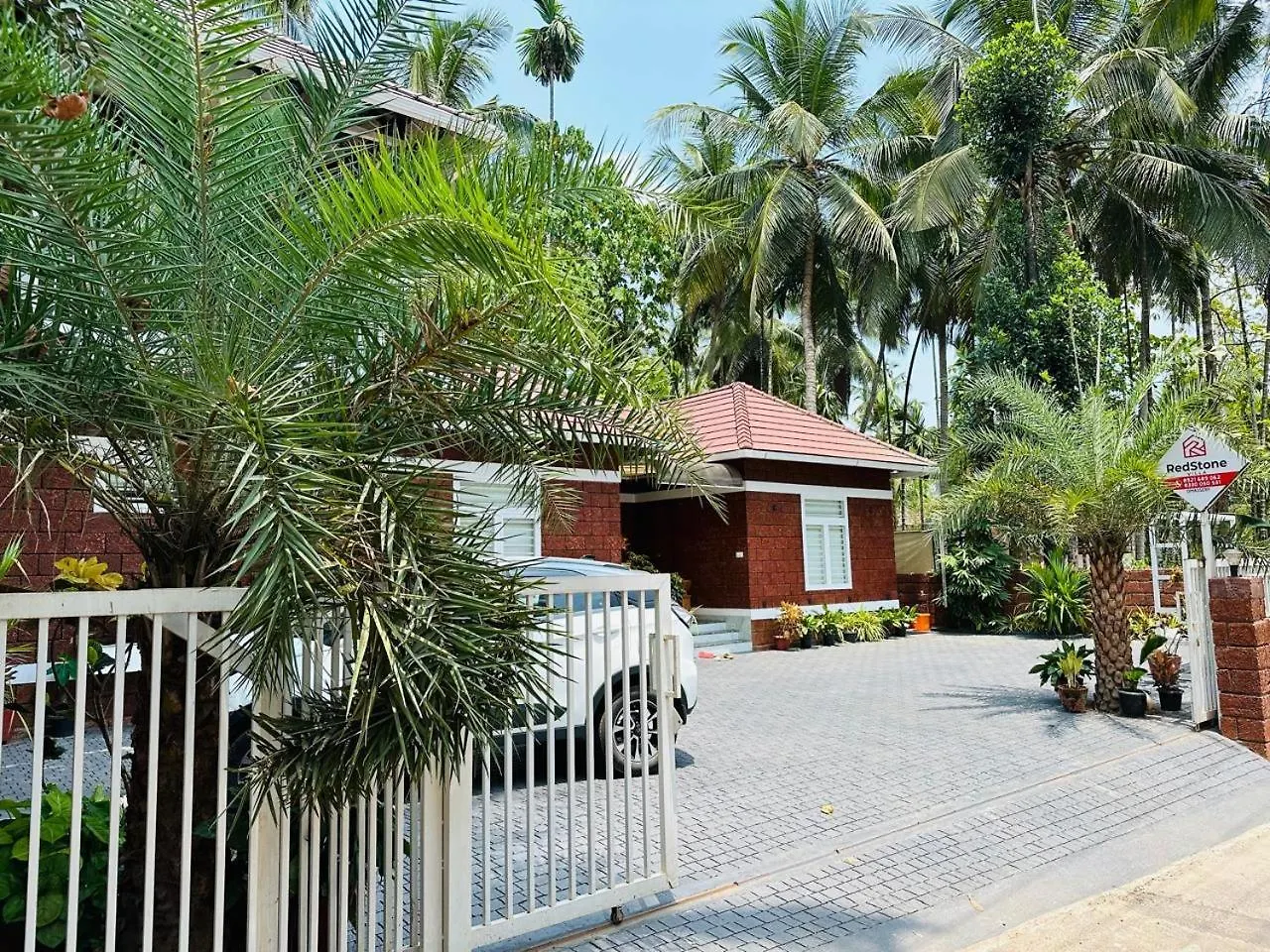 Redstone Villa Calecute Quarto em Acomodações Particulares